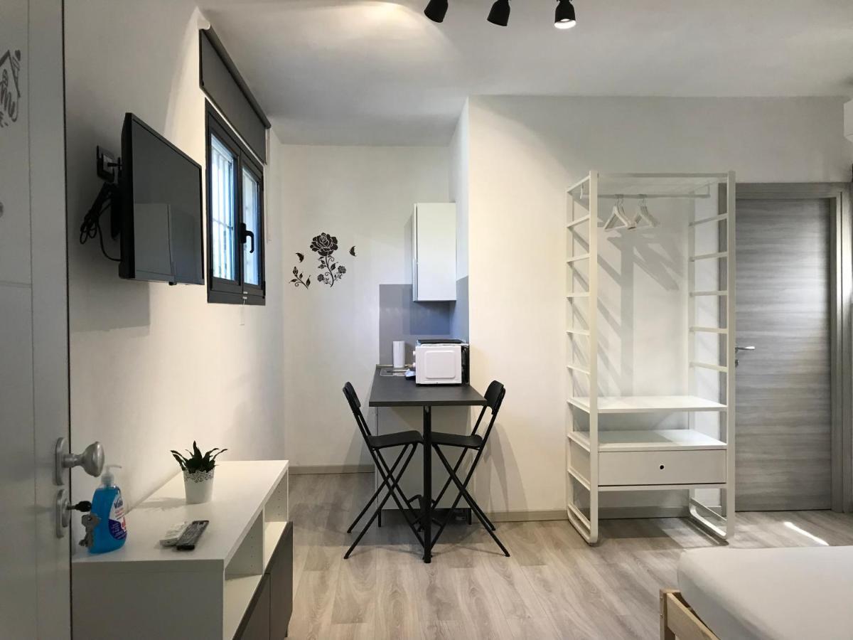 Ferienwohnung La Rosa App Livorno Exterior foto