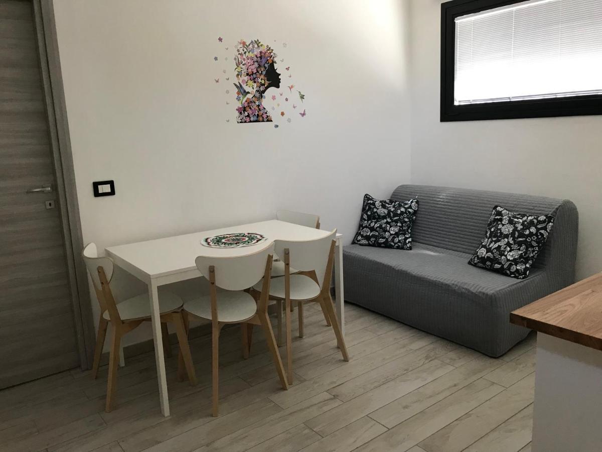 Ferienwohnung La Rosa App Livorno Exterior foto
