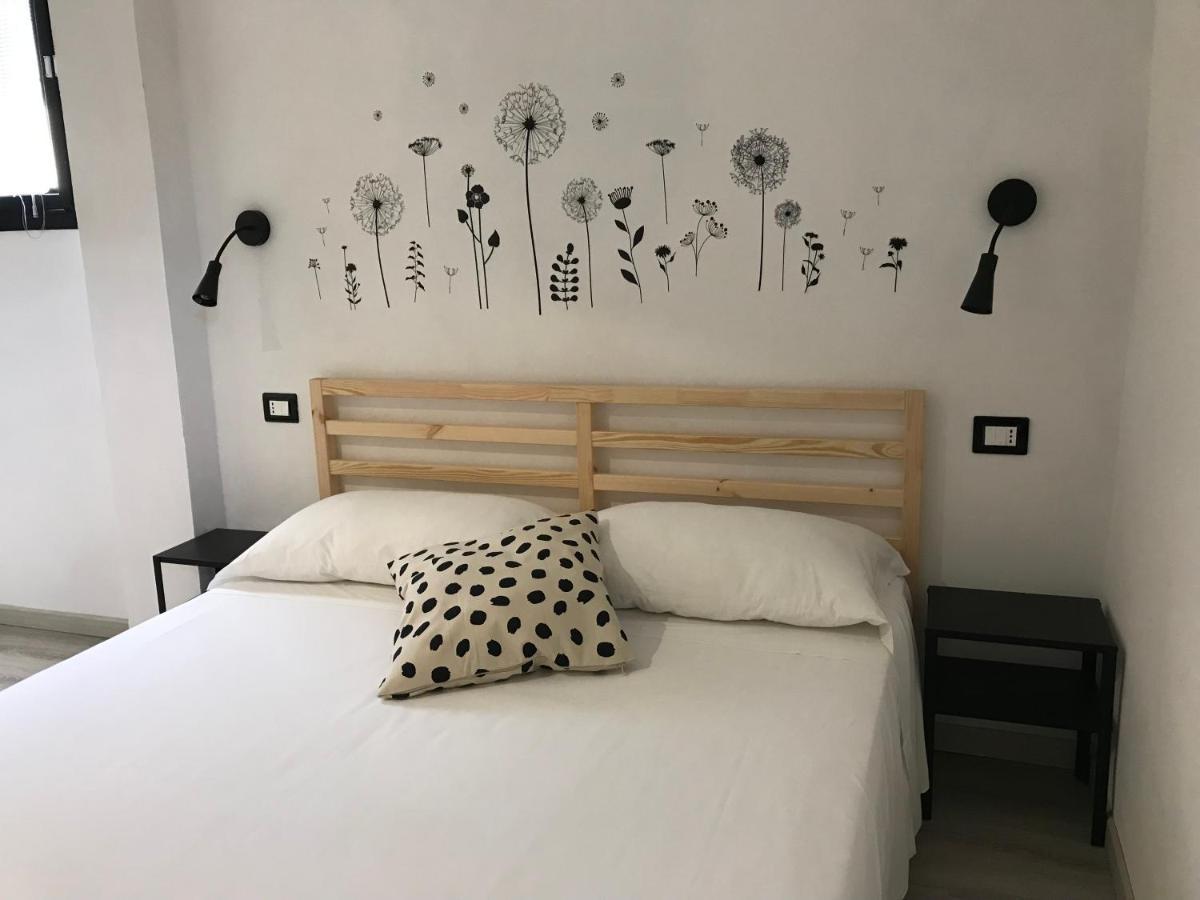 Ferienwohnung La Rosa App Livorno Exterior foto